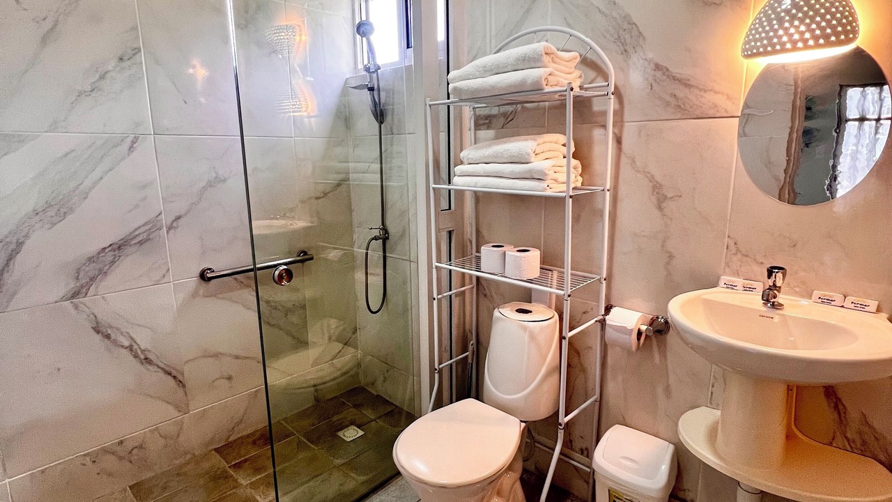 Photo of Bathroom in Lagoville