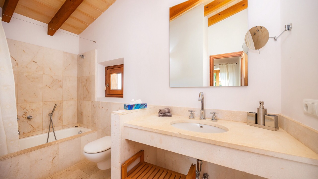 Photo of Bathroom in Manacor