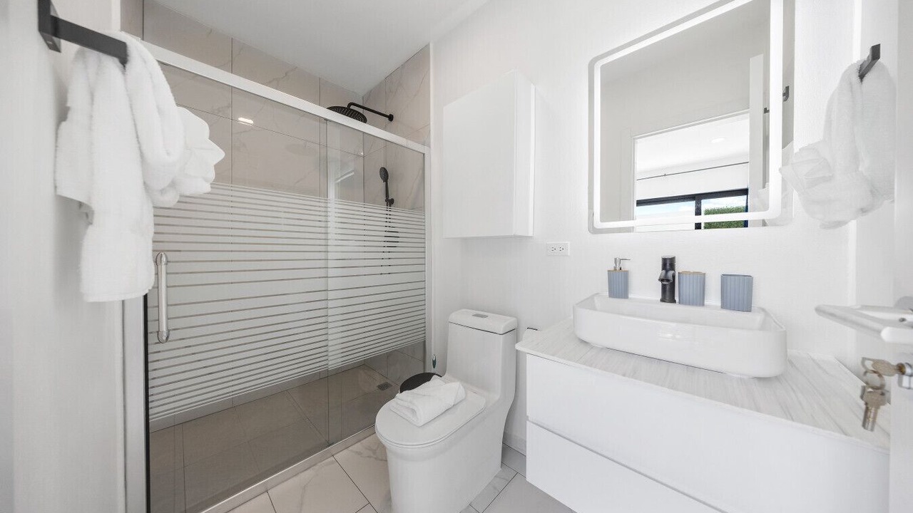 Photo of Bathroom in Ponton