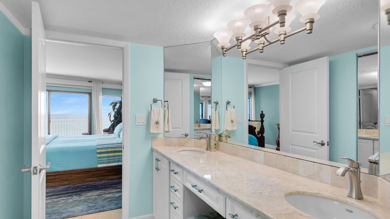 Photo of Bathroom in Key Colony Beach