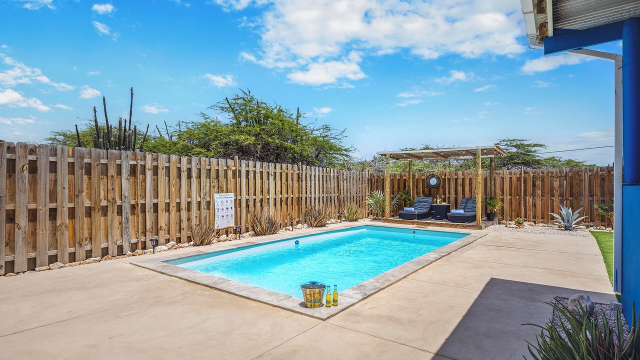 Photo of Outdoor in Tanki Leendert
