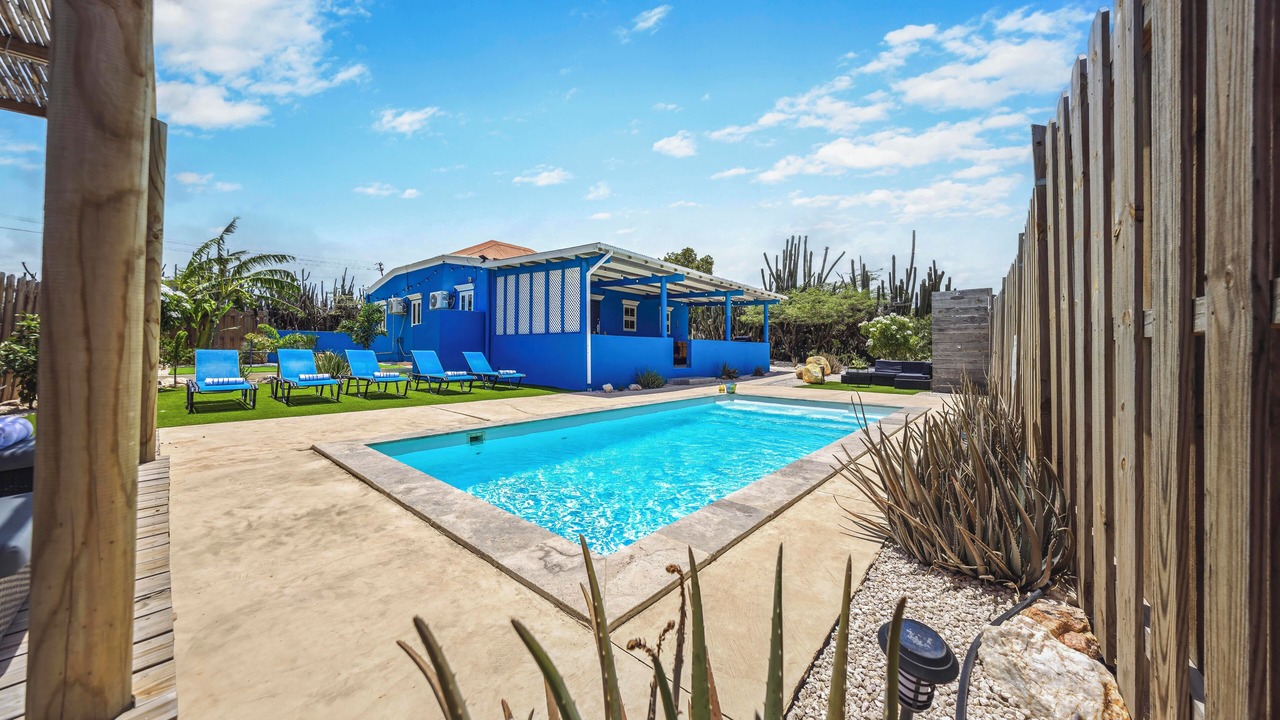 Photo of Outdoor in Tanki Leendert