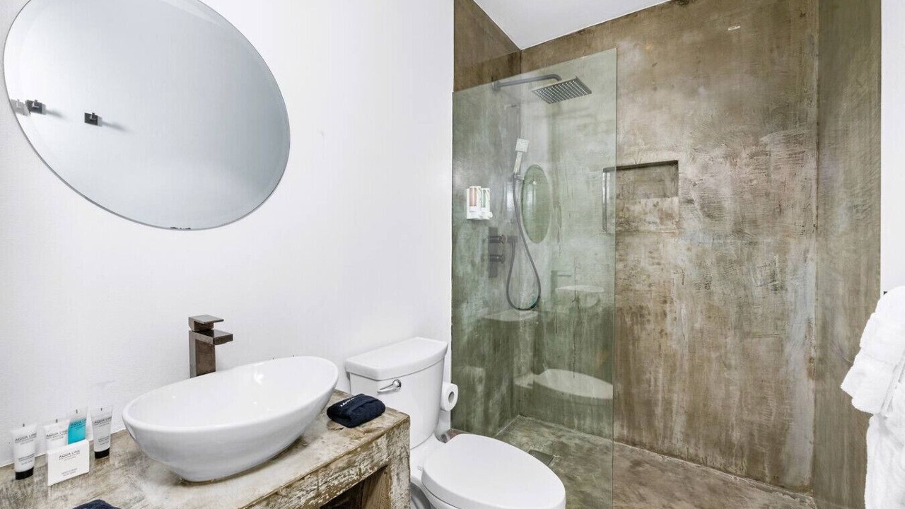 Photo of Bathroom in Washington
