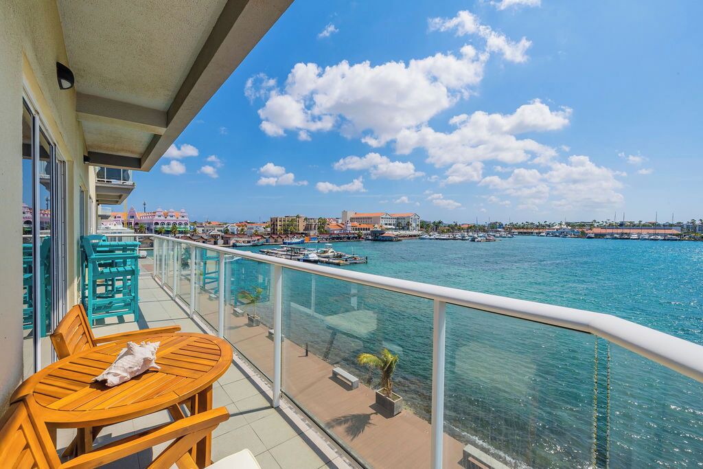 Photo of Others in Oranjestad