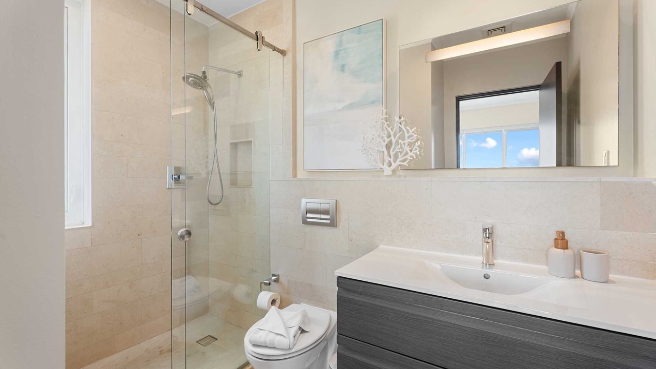 Photo of Bathroom in Eagle Beach