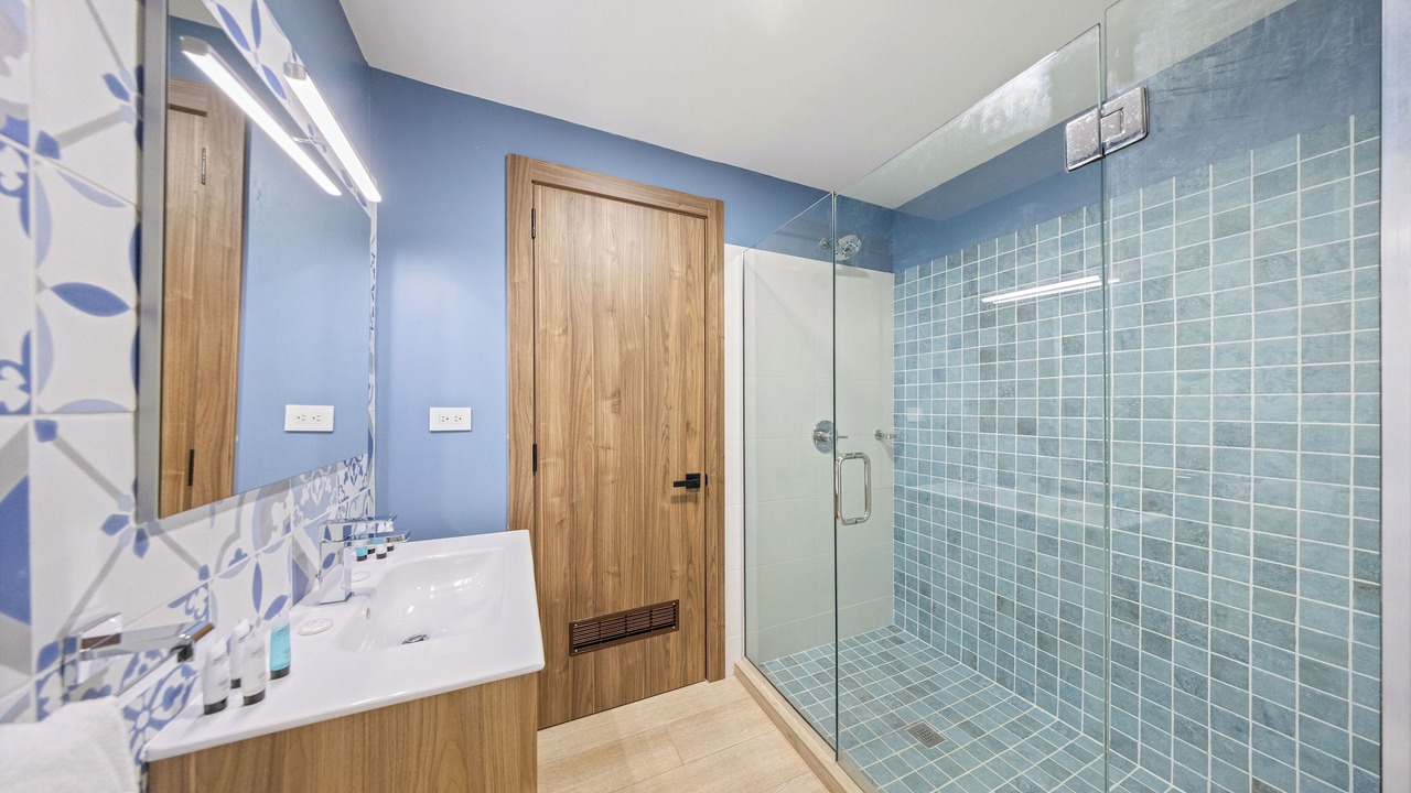 Photo of Bathroom in Tuscany Residence Aruba