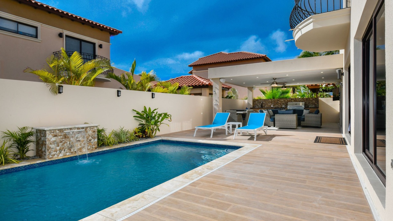 Photo of Outdoor in Esmeralda
