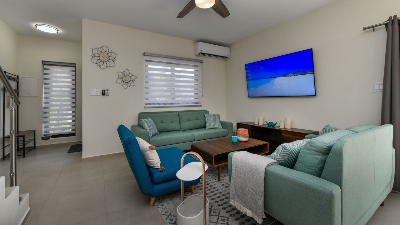 Photo of Livingroom in Esmeralda