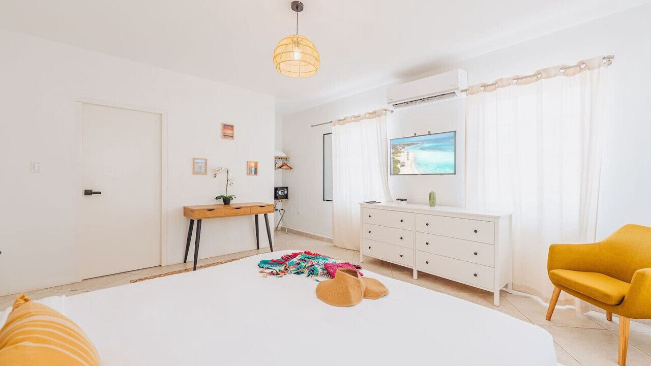 Photo of Bedroom in Oranjestad