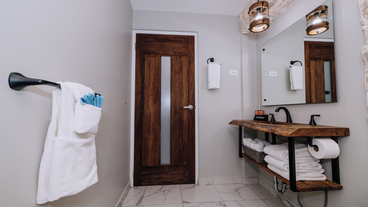 Photo of Bathroom in De Bruynewijk