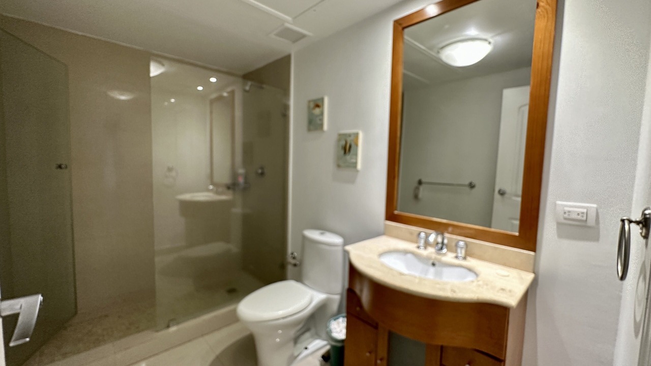 Photo of Bathroom in Eagle Beach