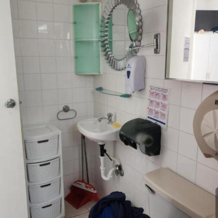 Photo of Bathroom in Ponton