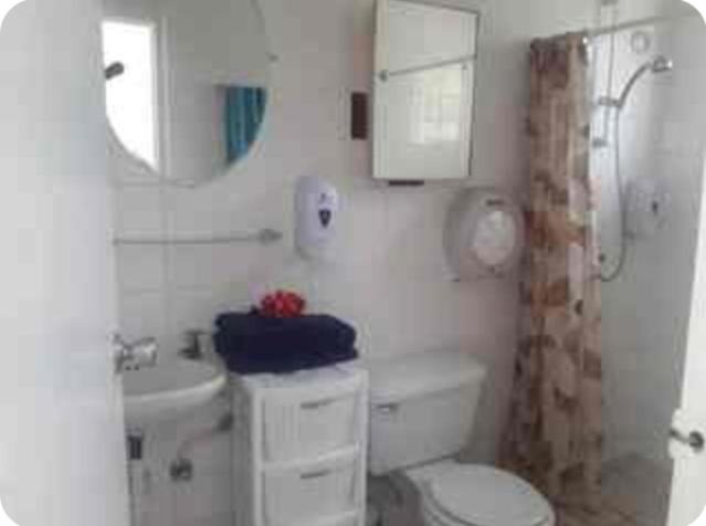 Photo of Bathroom in Ponton