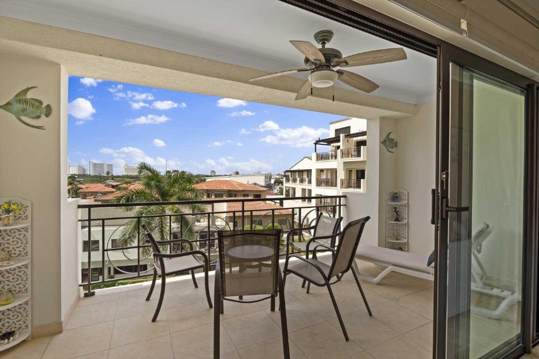 Photo of Patio Balcony in Washington