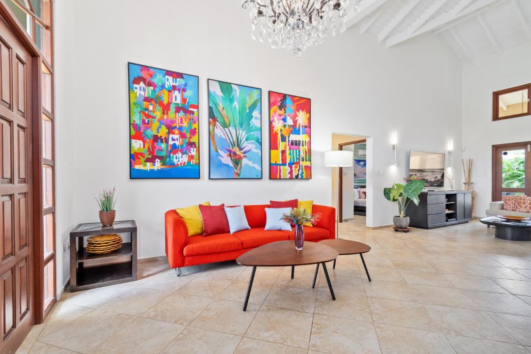 Photo of Livingroom in Esmeralda