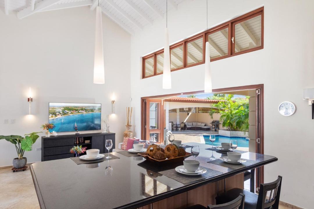 Photo of Livingroom in Esmeralda