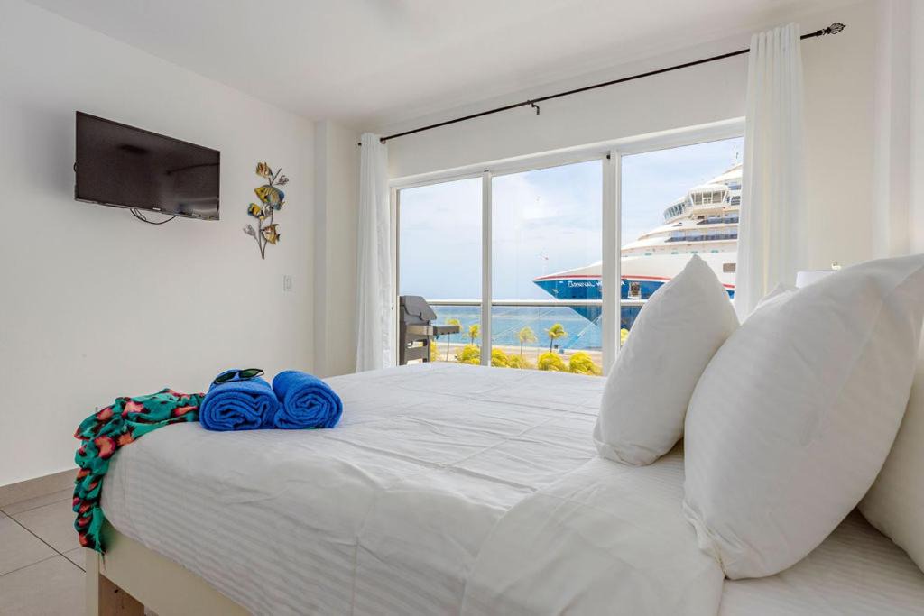 Photo of Bedroom in Oranjestad
