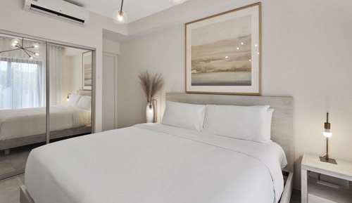 Luxury Condo, 1 Bedroom, Patio, Garden View