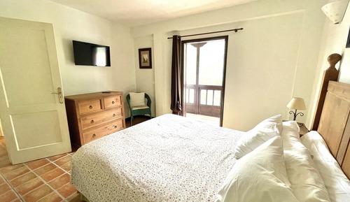 Exclusive Apartment, 1 Double Bed, Pool View