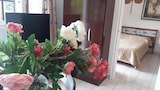 Honeymoon Studio, 2 Bedrooms, Connecting Rooms, Garden View