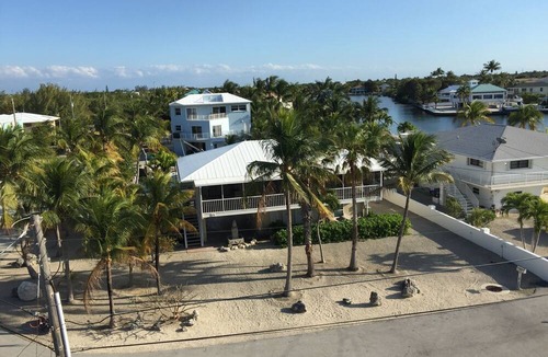 Marathon House | Open Water views, 80' dock Private Pool Ice machine DIRECT ACCESS open water