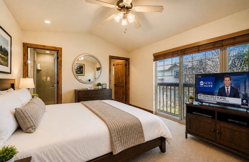 Kimball Junction Condo | Trade the Office for Mountains at Foxpoint Townhouse 6180