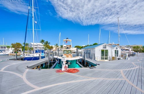 Marathon Boat Rental | Yacht Haven Marina