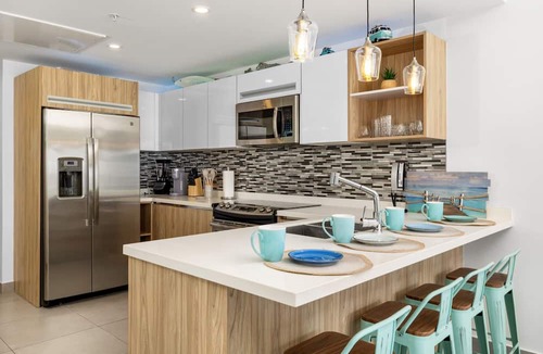 Oranjestad Condo | Beach Vibes Oceanfront Condo