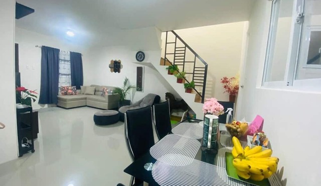 Whole House in San Fernando