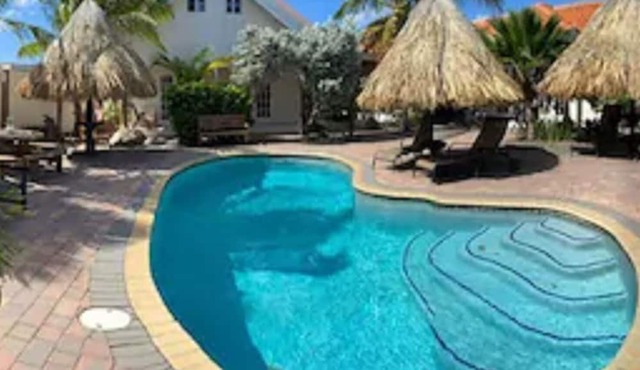 Aruba Tropic Apartments