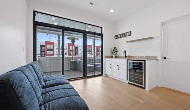 Jungle House Premier Residences – Downtown Columbus & Short North
