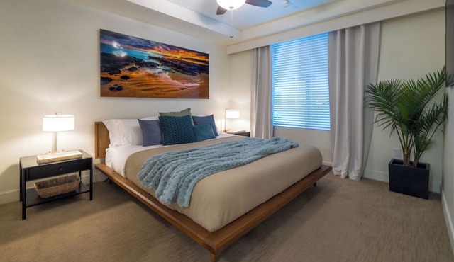 Luxury Downtown 2 Bd 2 Ba Suite - Rooftop Terrace, Steps to Delta Center & More!