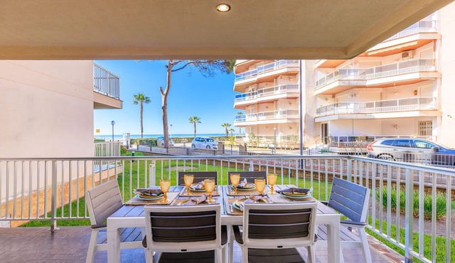 Ground floor flat on the beachfront in Cambrils - 247 UHC DMS V
